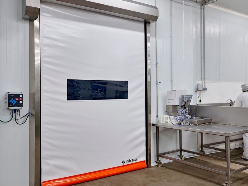 Trabajamos con puertas Infraca en Valencia