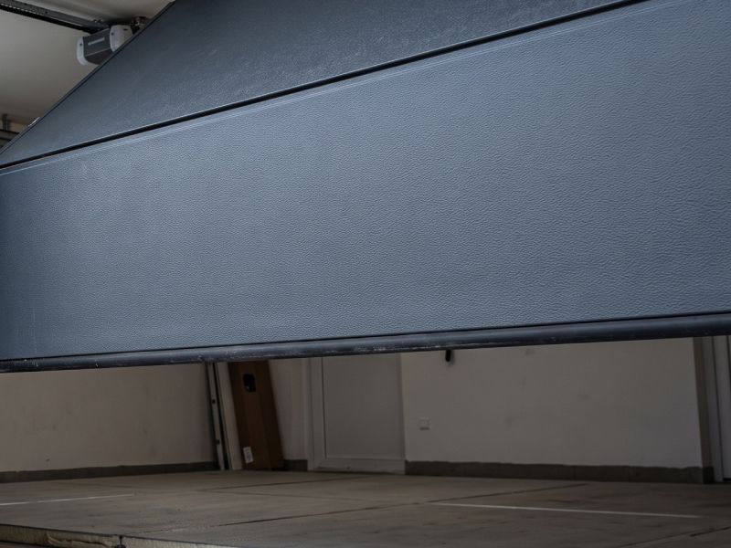 Guía para puertas de garaje en Valencia